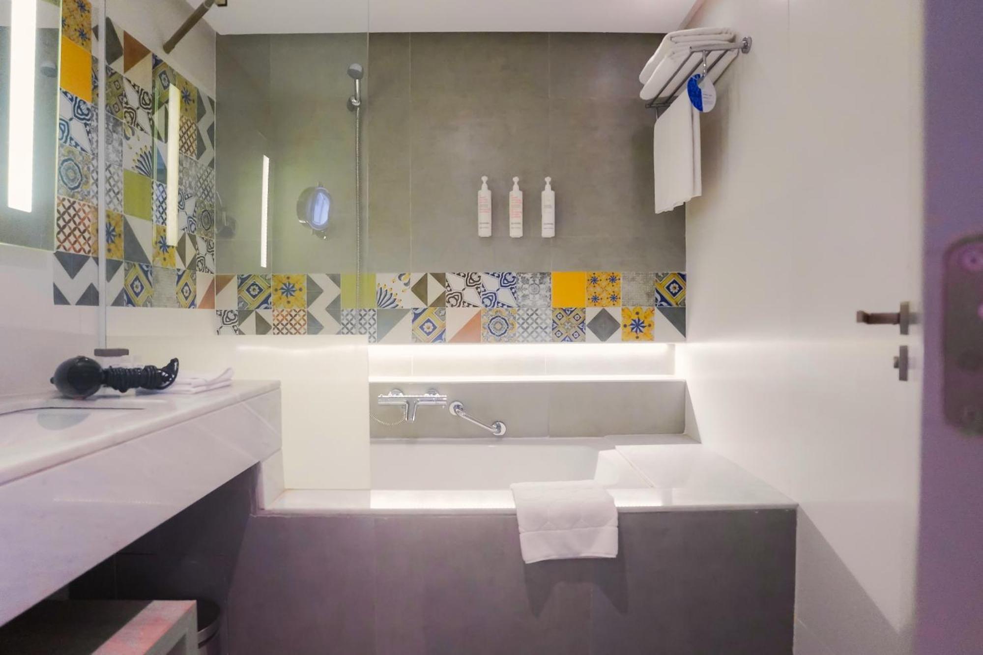Hotel Pearl Marriott &